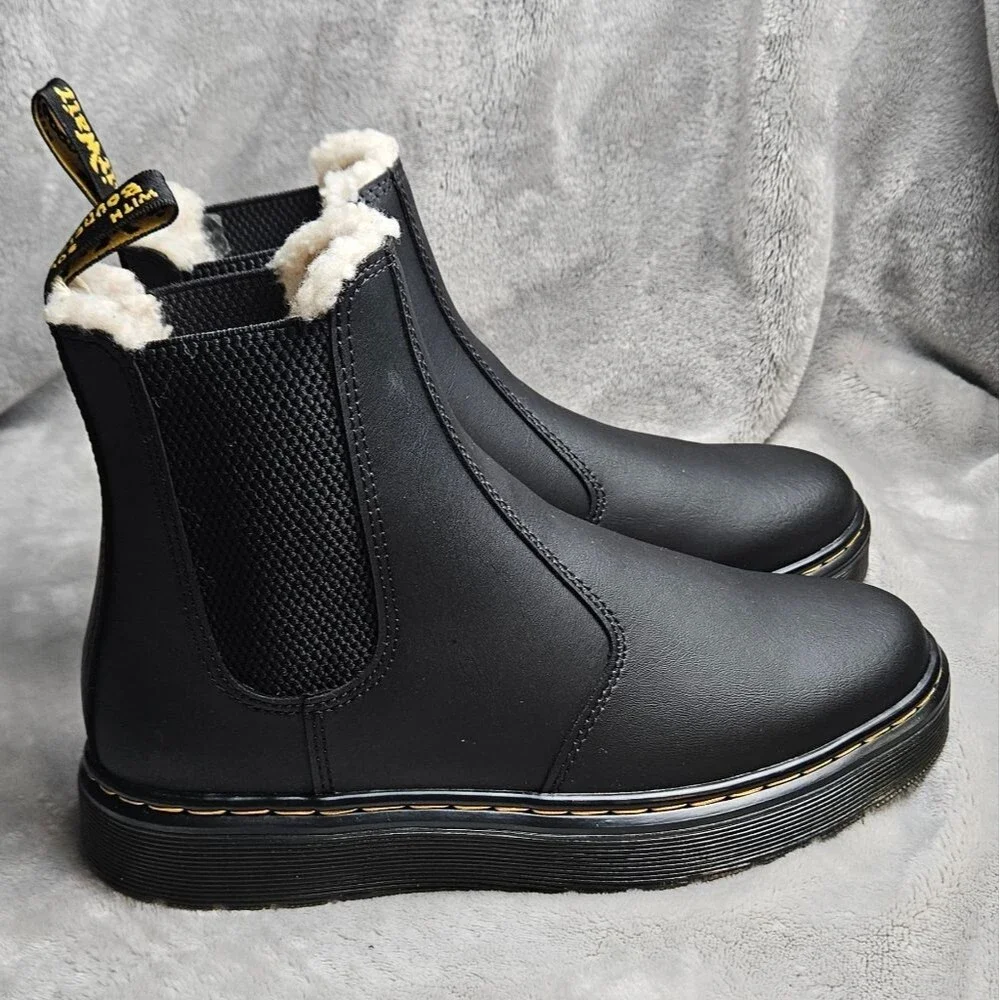 Dr. Martens Chelsea Boots Faux Fur Lined Black Leather Women’s Size 6